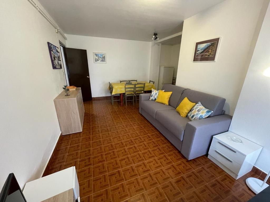 Apartmán Immodelpas Consuegra 1 Pas De La Casa Exteriér fotografie